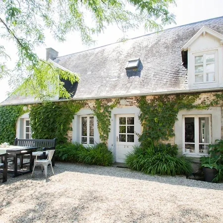Maison De Regneville: Seaside With Garden And Wi-fi Holiday home Regneville-sur-Mer