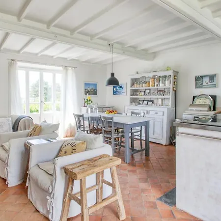 Maison De Regneville: Seaside With Garden And Wi-fi Regneville-sur-Mer
